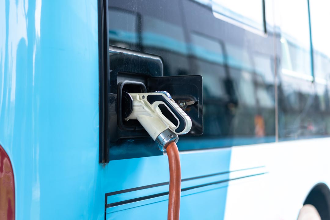 zero emission bus charging at the station